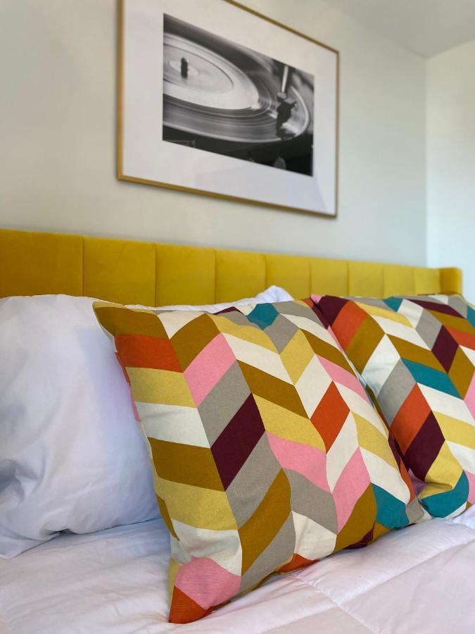 Stylish Downtown Kingsville Getaway With Putting Green, Firepit & Games Экстерьер фото
