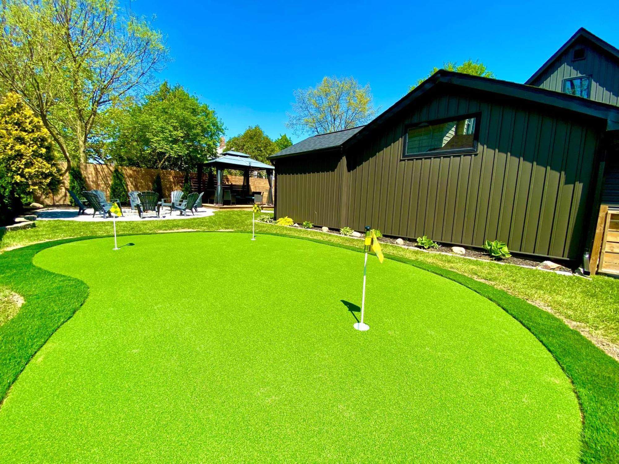 Stylish Downtown Kingsville Getaway With Putting Green, Firepit & Games Экстерьер фото